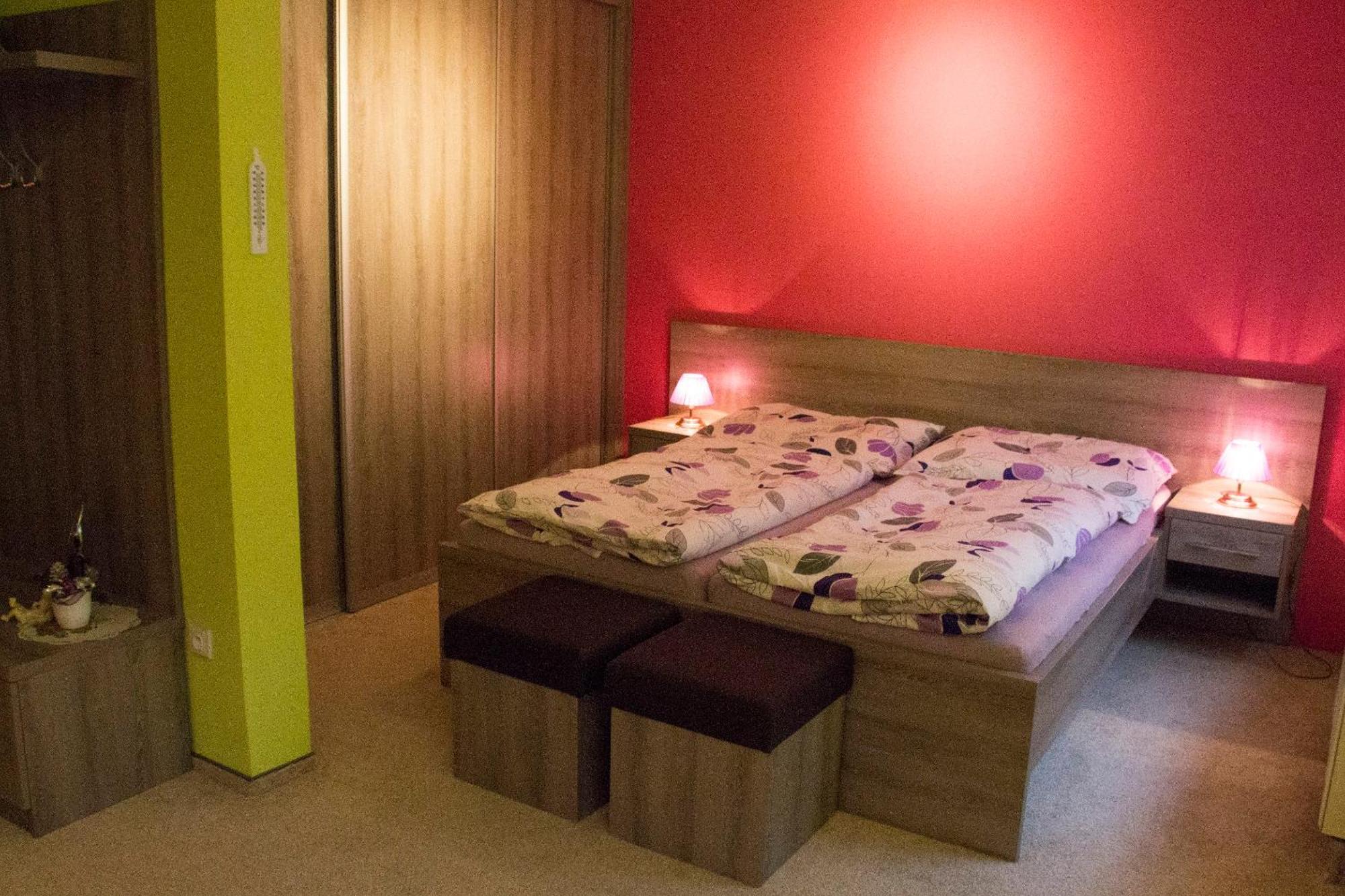 Motel Pavov イフラヴァ エクステリア 写真