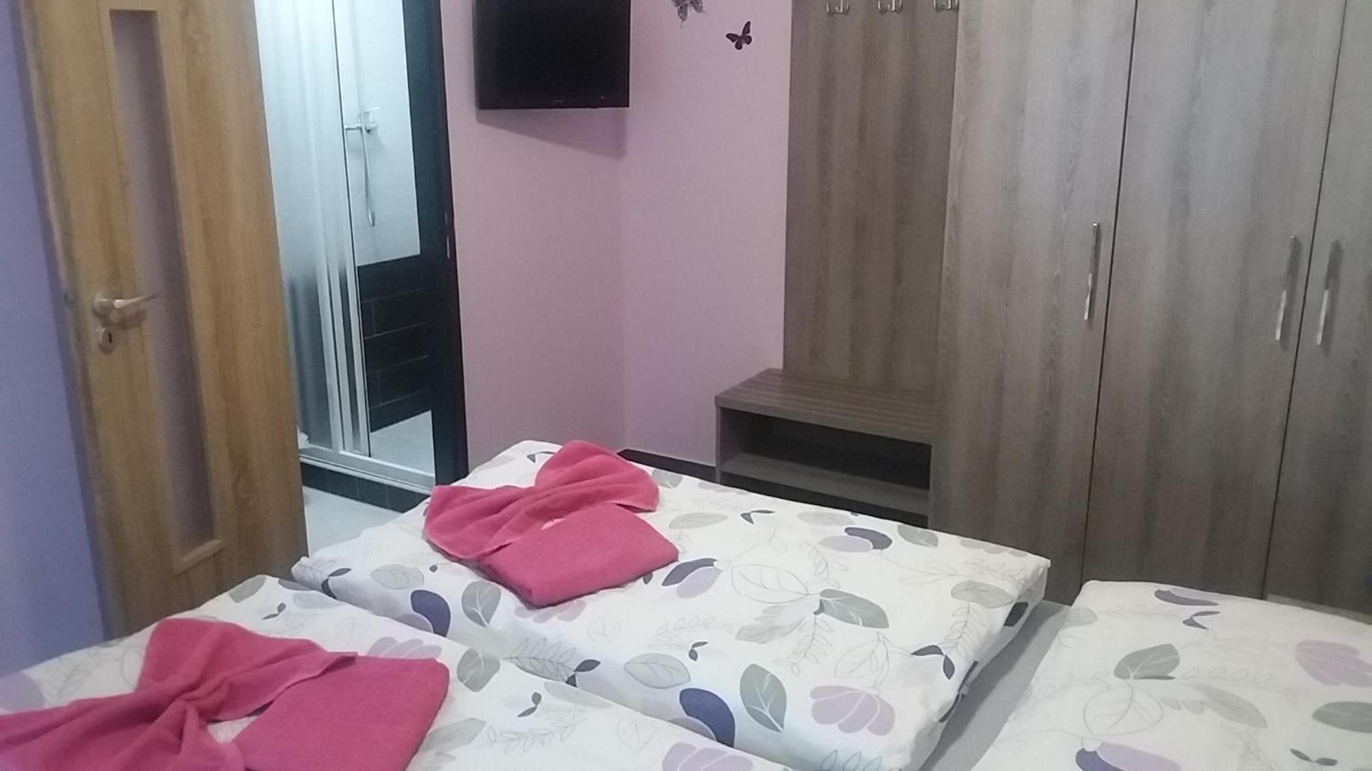 Motel Pavov イフラヴァ エクステリア 写真