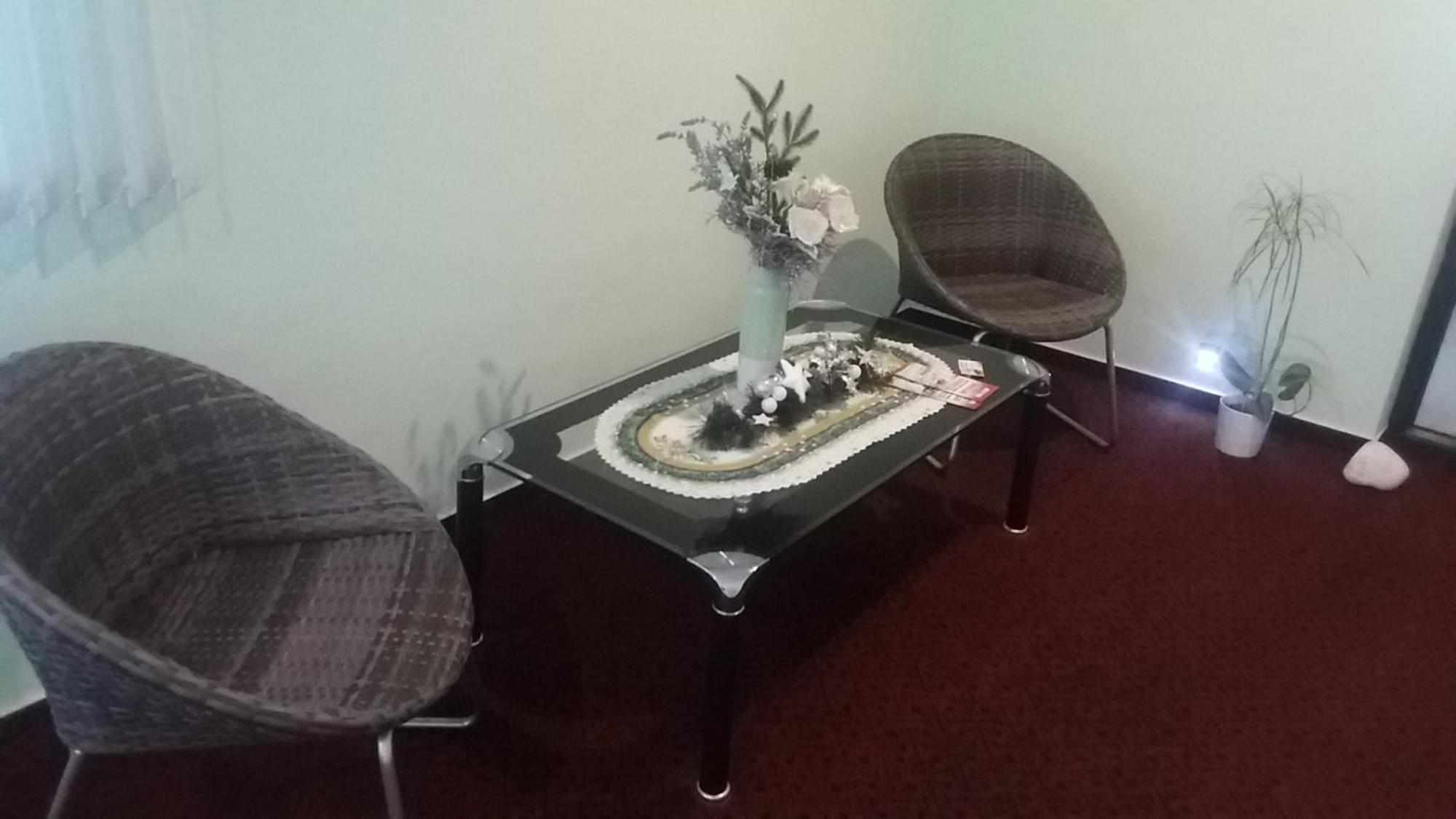 Motel Pavov イフラヴァ エクステリア 写真